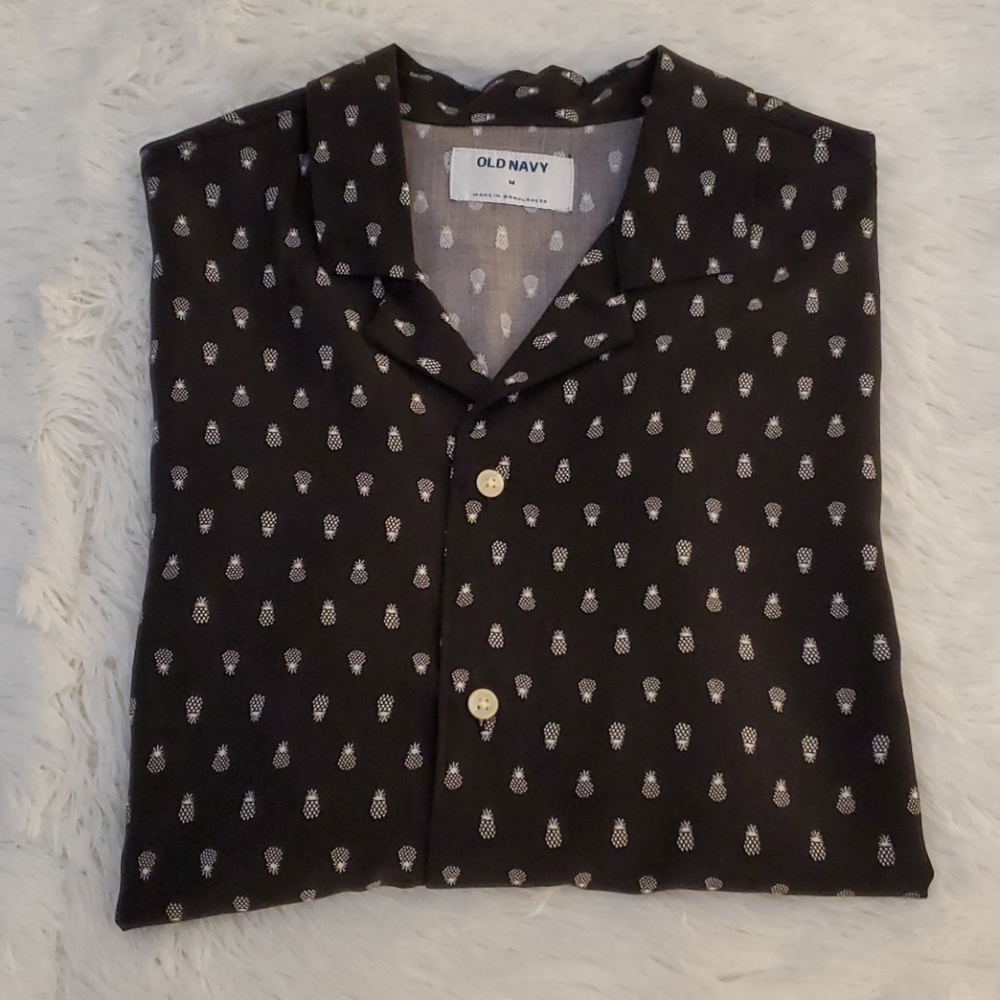 Old Navy short sleeve button down